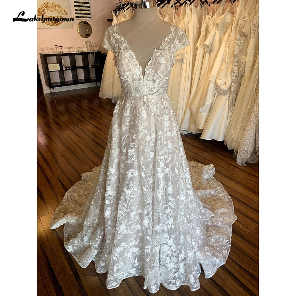 Versatile Style Wardrobe Roycebridal Full Lace Boho Wedding Dress For Women Sexy V Neck Short Sleeves Bride Dress Lace Applique A-Line Sweep Train Custom