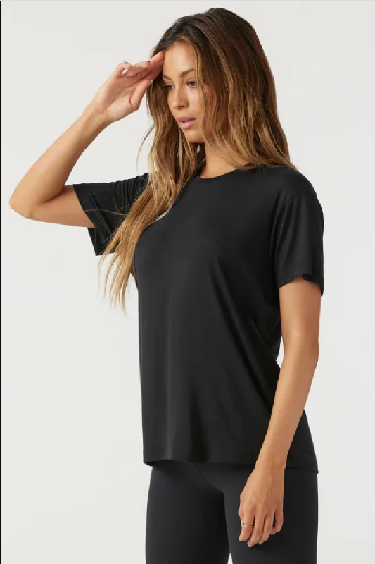 Fashion Forward Outfits Joah Brown Boyfriend Tee - Black